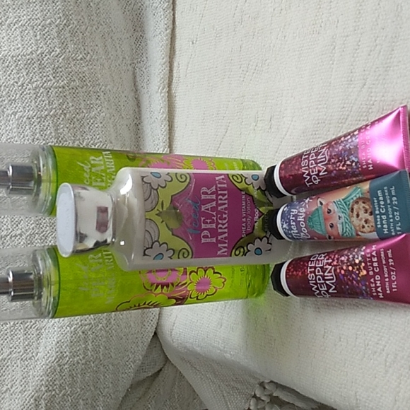 Bath & Body Works Other - Bath and Body Works Bundle Spray & Lotions